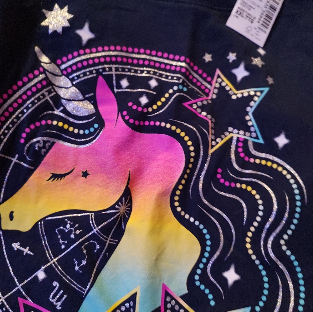 Never ever worn Children's Place size 16 t-shirts approximately 15!